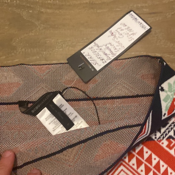 NWT BCBG Max Azria Starr Winter Geometric Bandage Skirt Red Blue M Medium 8 10 - Picture 2 of 3